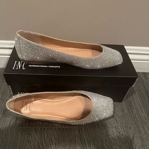 Evening wear size 7 sparkly flat